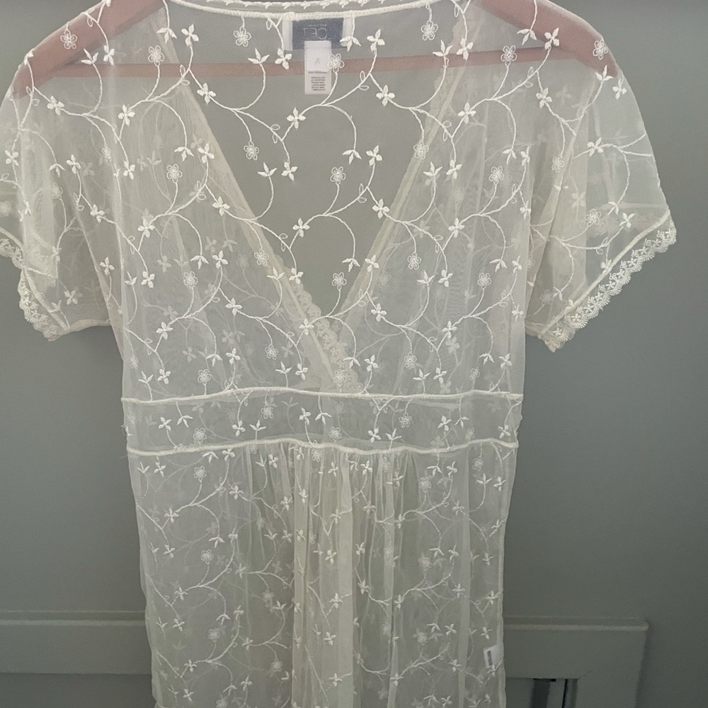 Lace short sleeve blouse